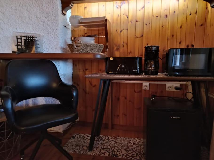 Casa Acogedora Con Barbacoa Villa Miravet Luaran gambar