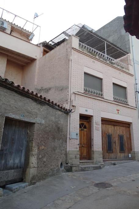 Casa Acogedora Con Barbacoa Villa Miravet Luaran gambar