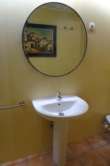 Casa Acogedora Con Barbacoa Villa Miravet Luaran gambar